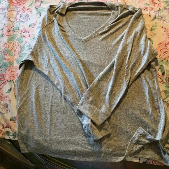 None Tops - Top for Women’s Long Sleeve Gray Size XL